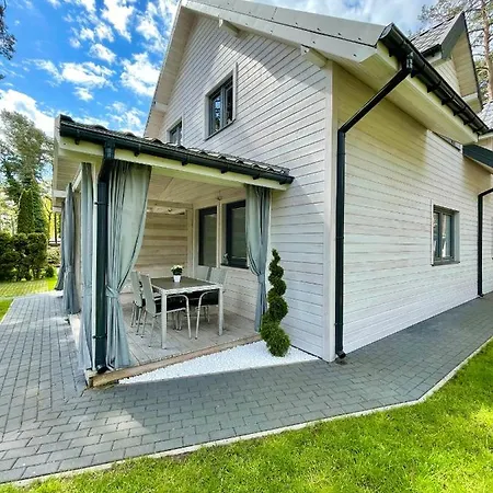 Aj Ferienhaus Pobierowo